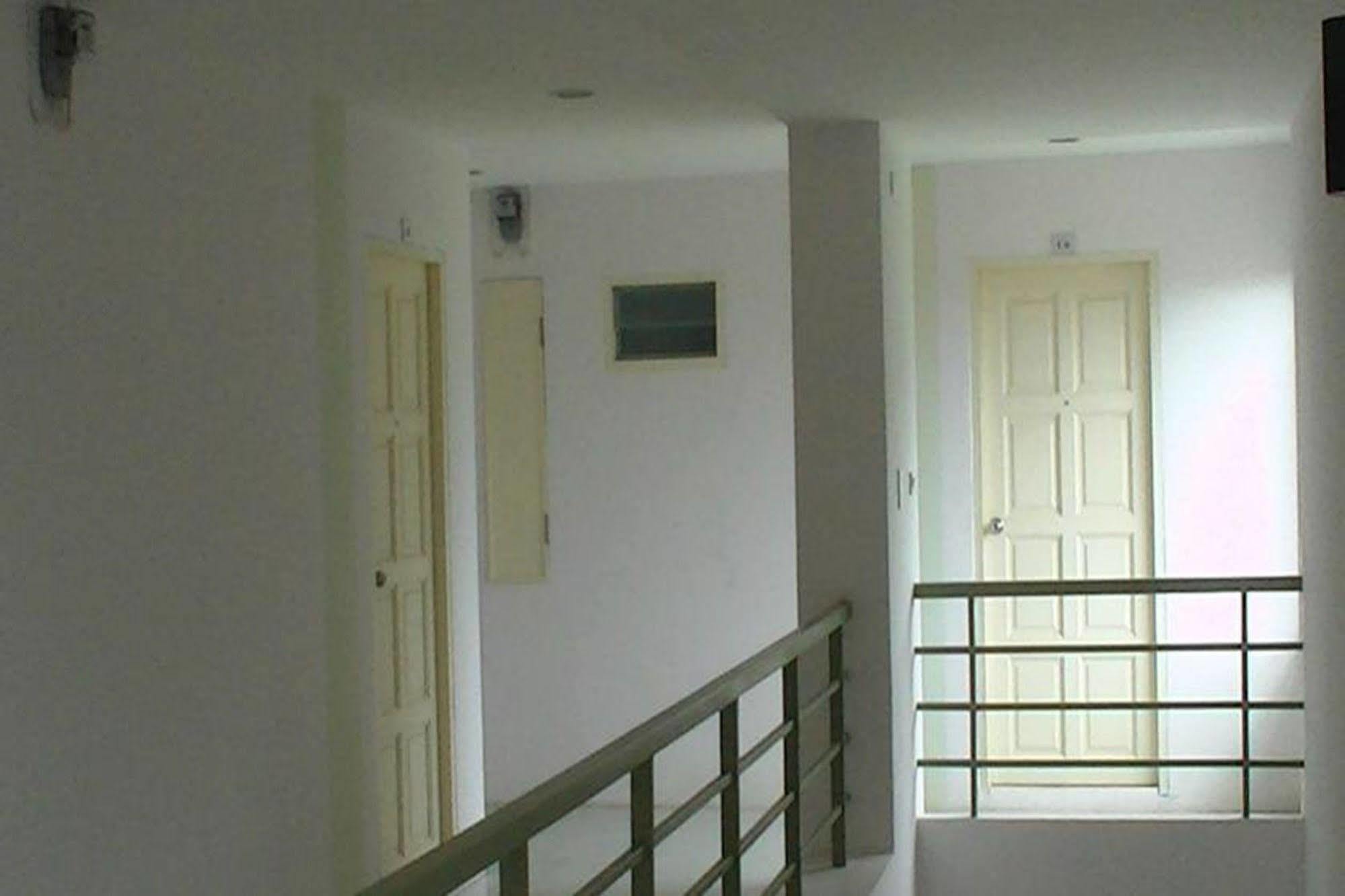 Appartement The Icon à Hua Thanon  Extérieur photo